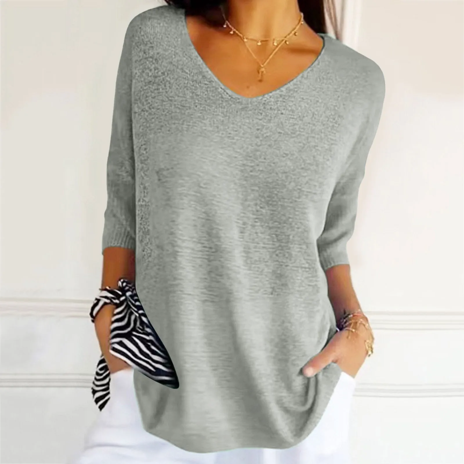 

Simple Casual Solid Loose-fitting Blouse Women New Spring V Neck Bottoming T-shirt Autumn Half Sleeve Thin Knitted Top Pullover