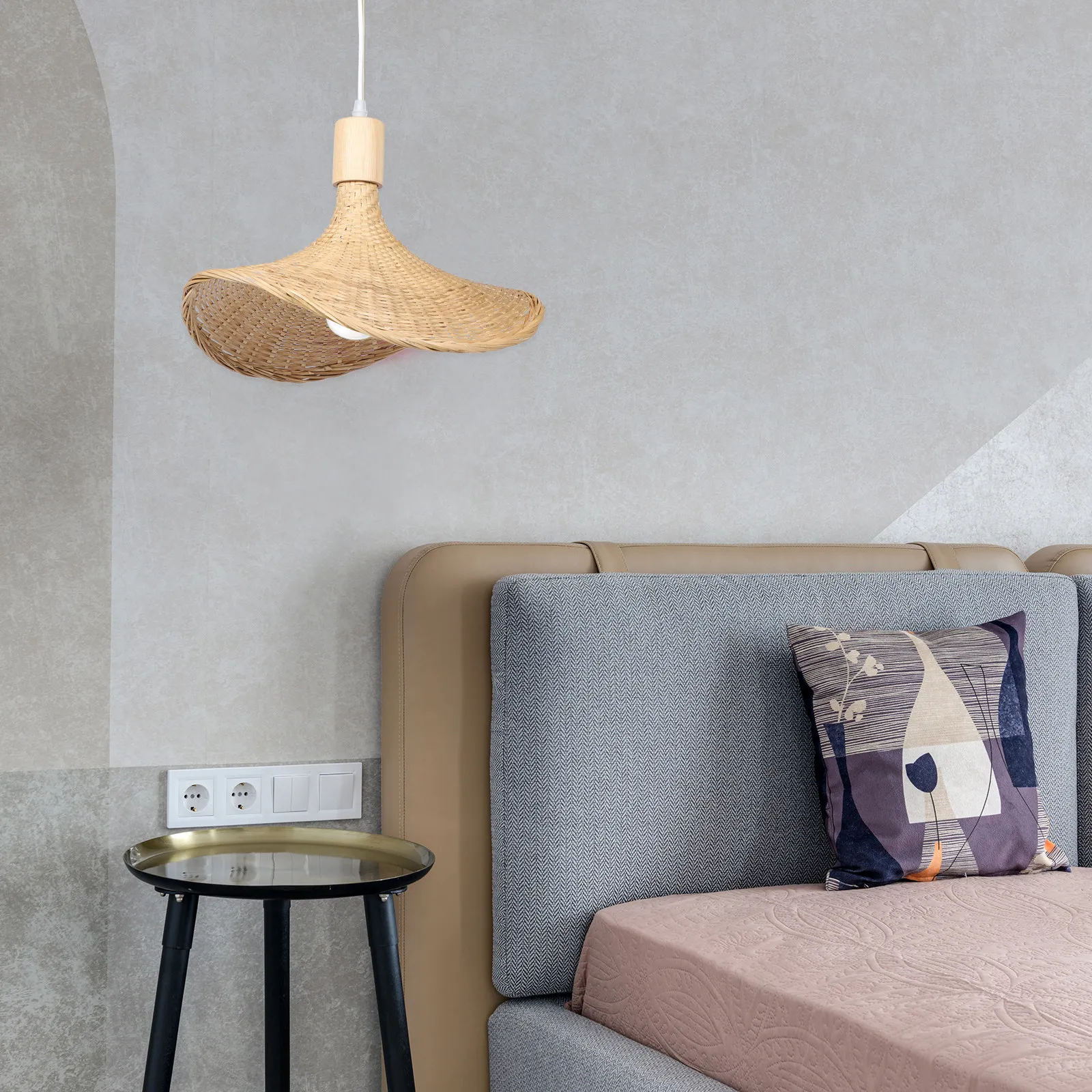 

1Pcs Chinese Style Bamboo Ceiling Lamp Straw Hat Shaped Hanging Light Indoor Pendant Light Warm Ambient Lighting for Bedroom