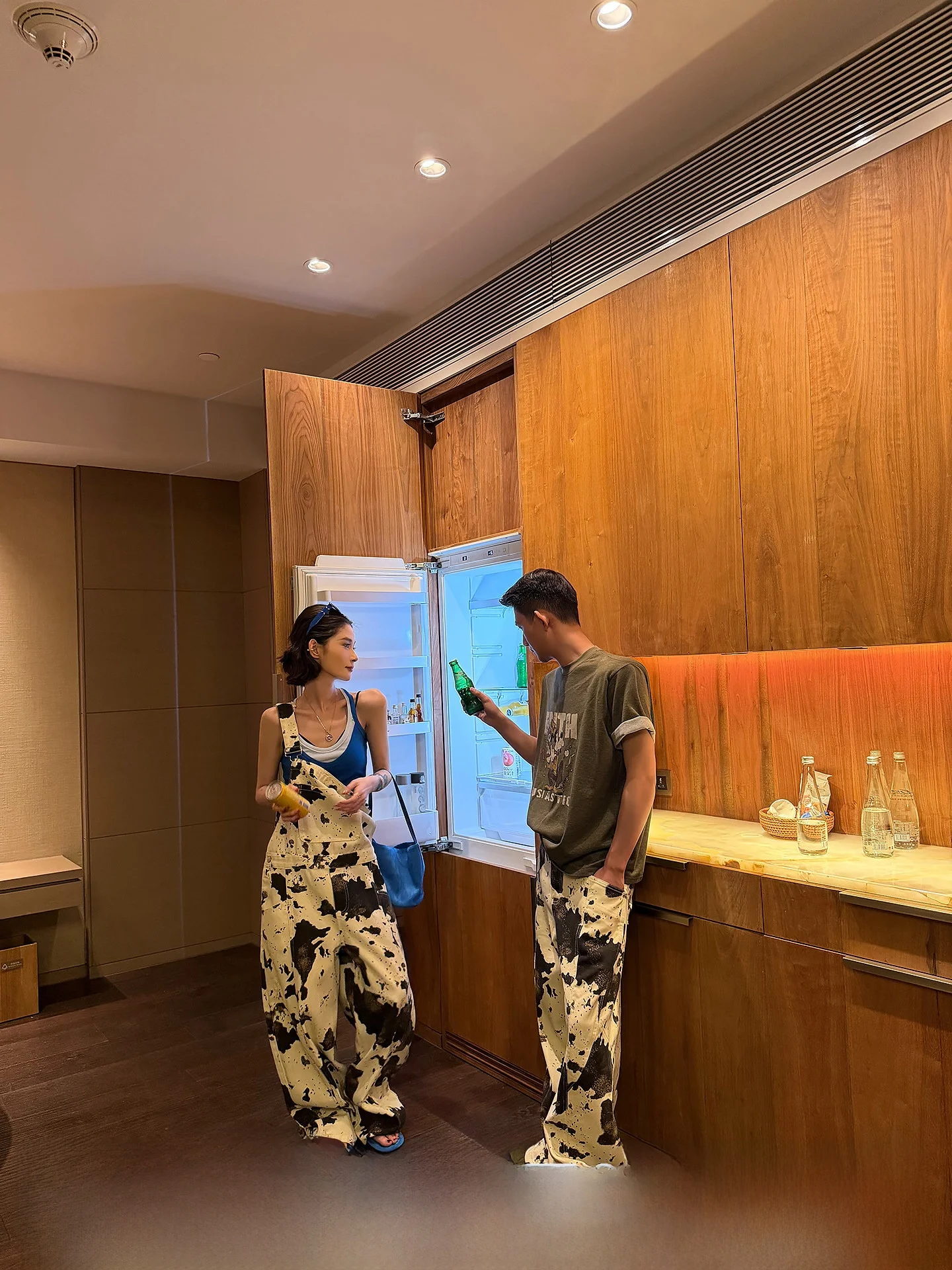 

Wutong Retro Wide Leg Denim Overalls Women Summer Loose Slimming Floor Length Pants Casual High Waist Pocket Zipper Print