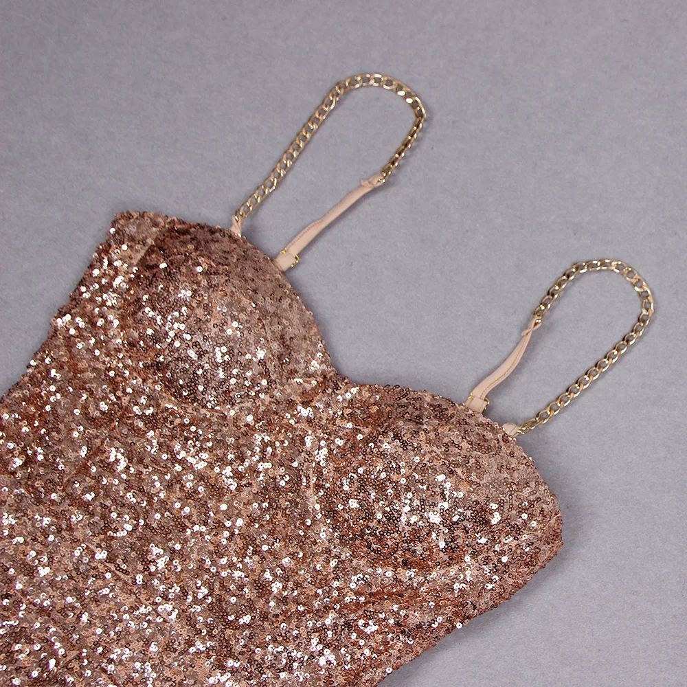 جمبسوت نسائي فاخر بتصميم ترتر ذهبي لحفلات أعياد الميلاد بدون أكمام بحزام سباغيتي مع حزام