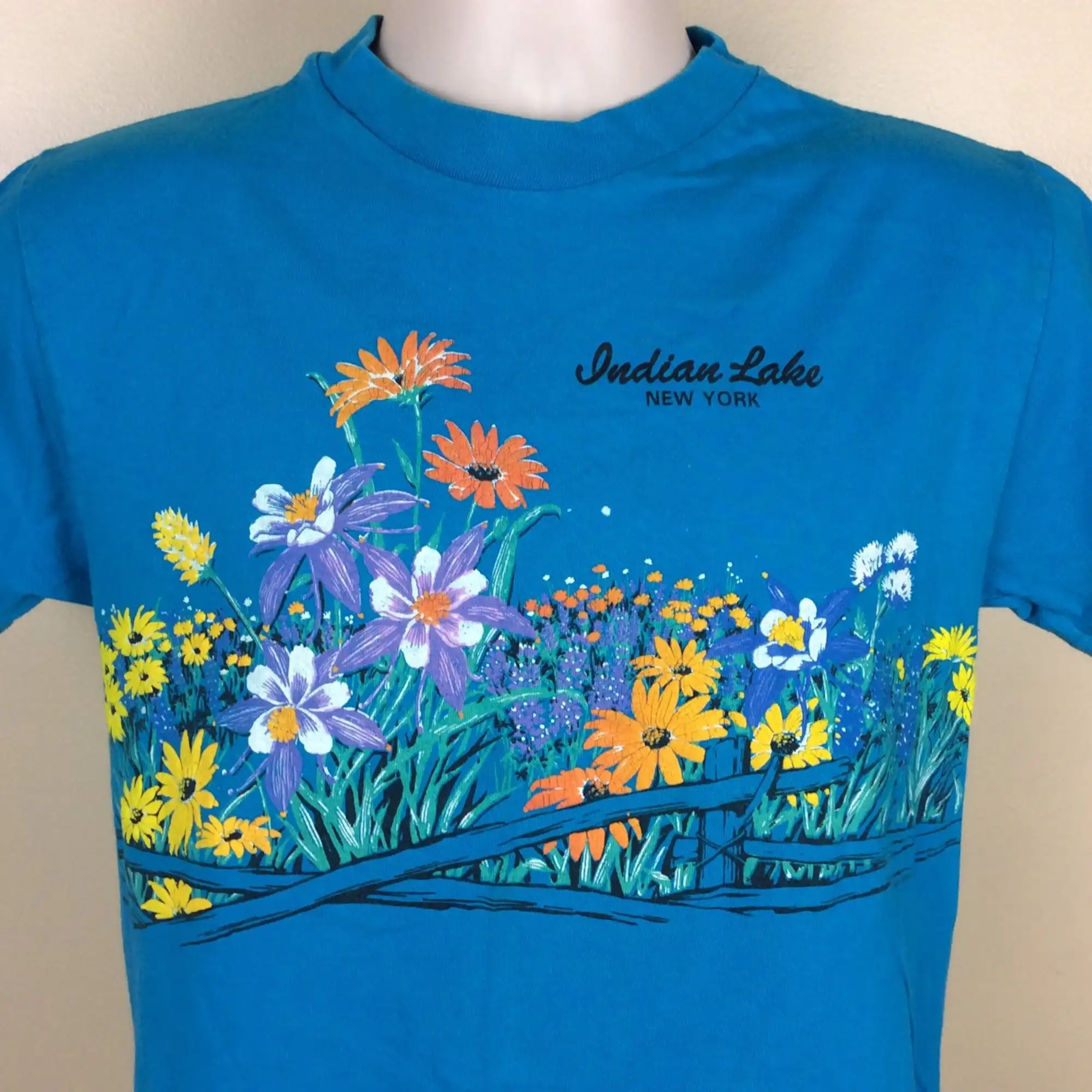 Vtg 1990 Indian Lake Wildflowers TShirt Turquoise Blue M 90s Destination Tourism Souvenir