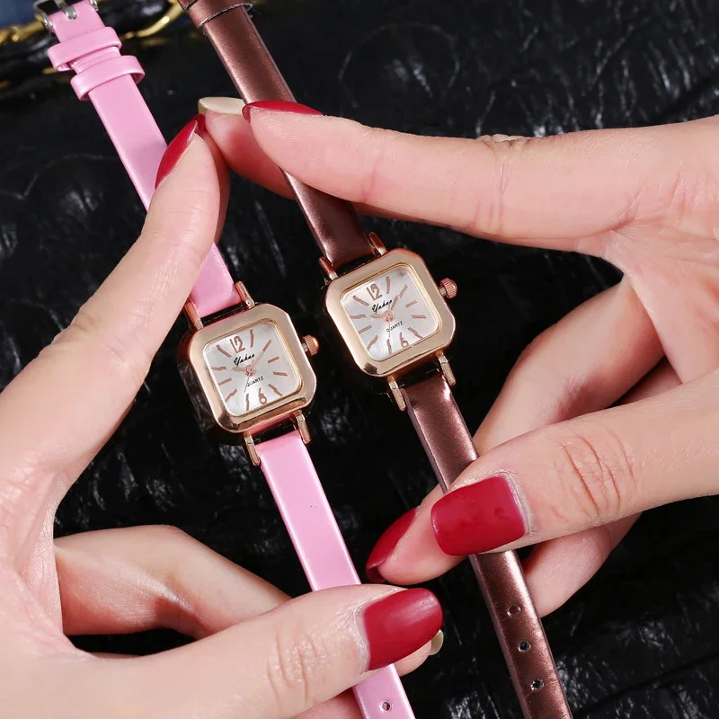 

Retro Women Watches Qualities Small Ladies Wristwatches Vintage Leather Bracelet Watch Female Simple Quartz Clock