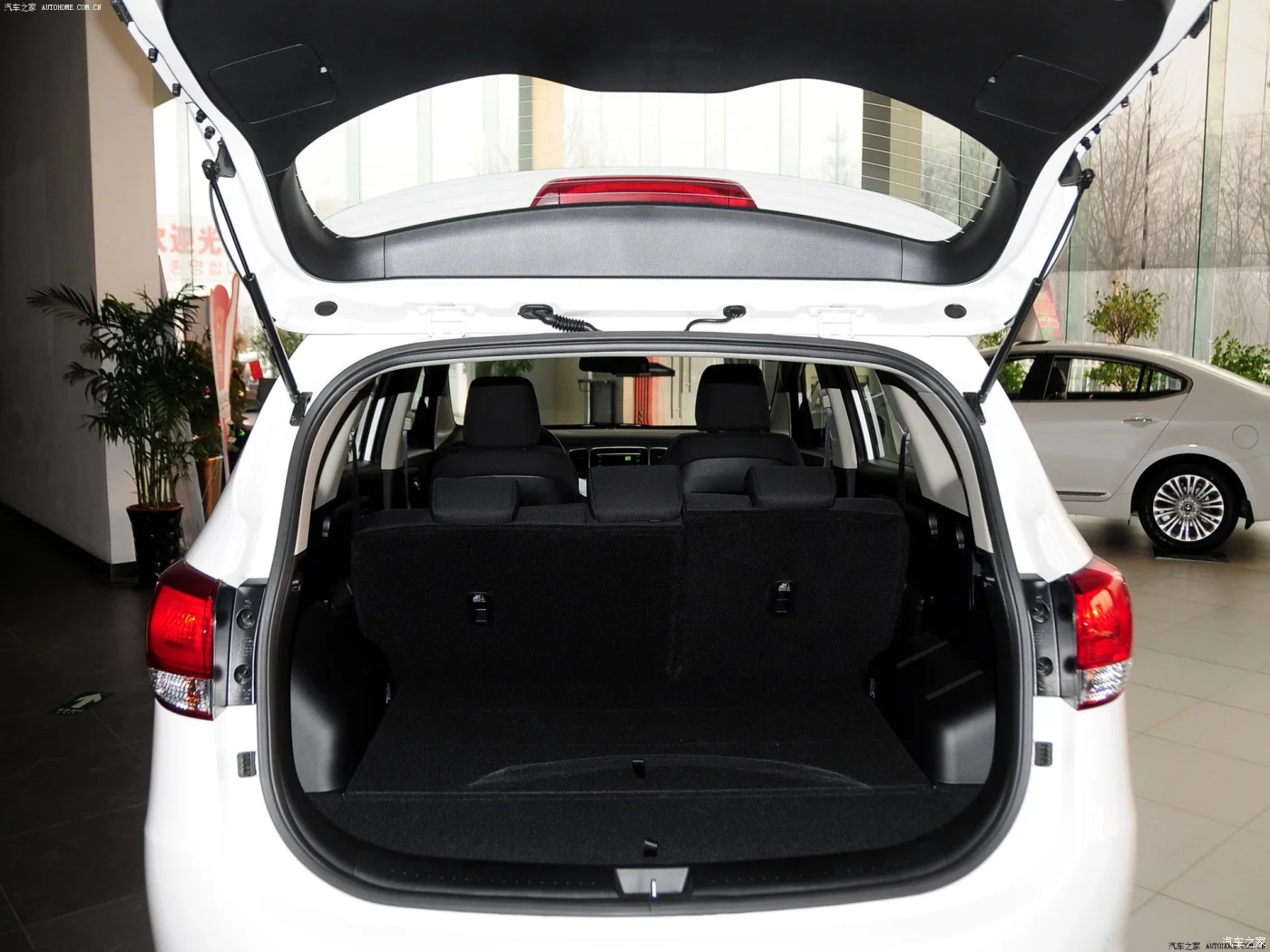 

2PC Back Door Stay For Kia Carens RP A4 MK4 Rondo RP A4 3rd MPV 2013-2019 Rear Tailgate Boot Gas Spring Struts Prop Lift Support