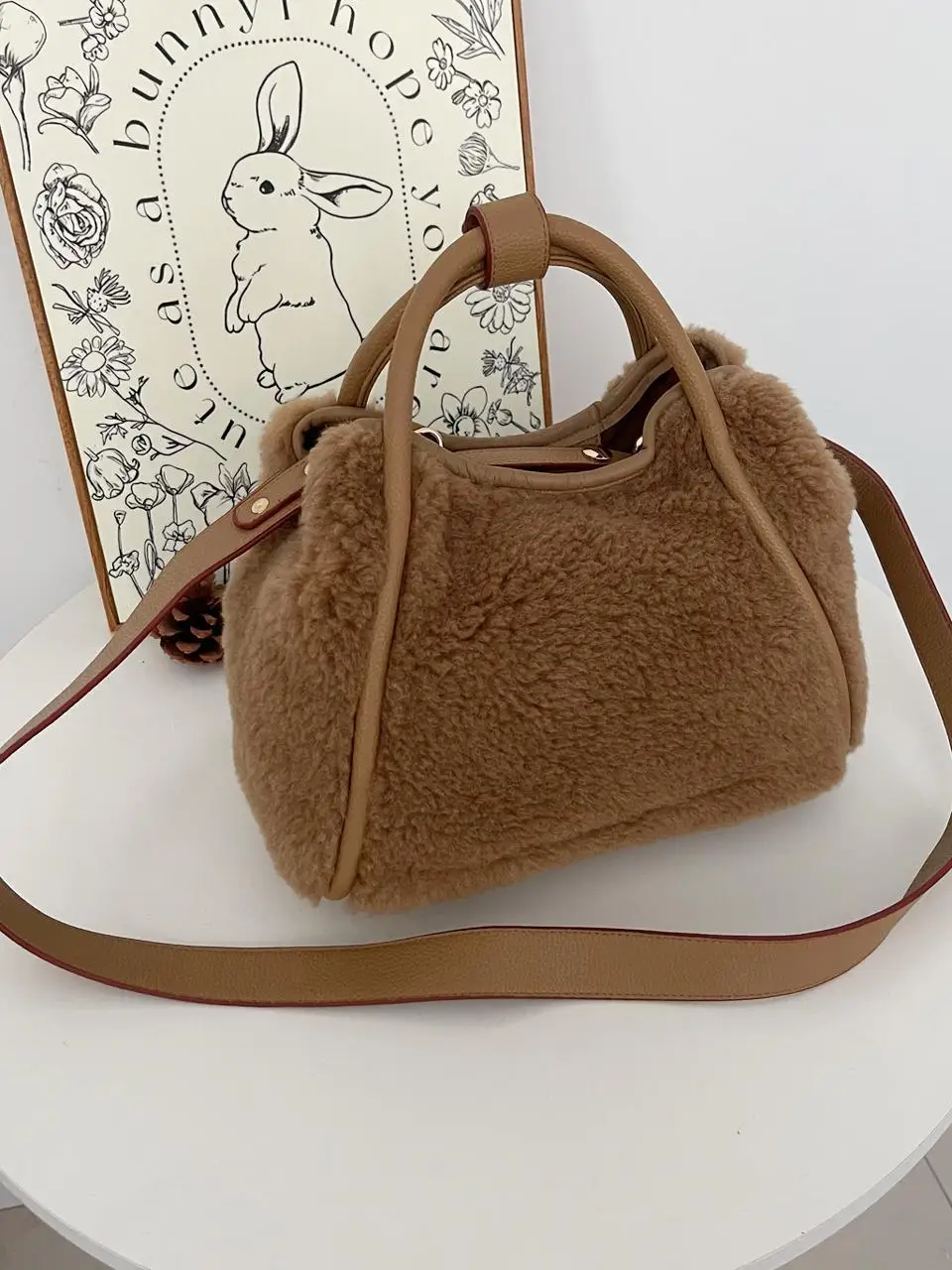 

M домашняя сумка из шерсти плюшевого мишки из альпаки, женская сумка на плечо с меховой отделкой, мягкая ручка, повседневная подушка для девочек, ape