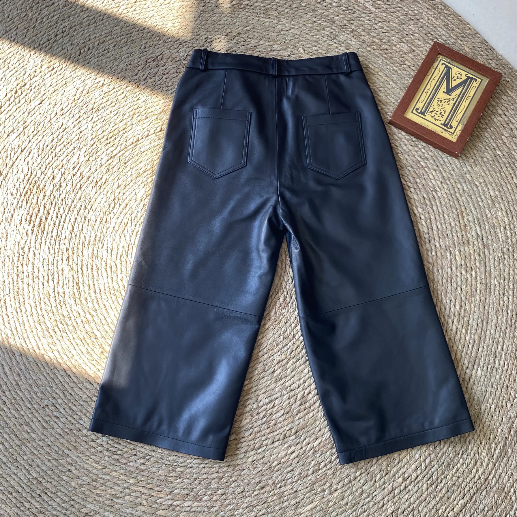 Damskie spodnie ze skóry naturalnej, szerokie nogawki, wysoki stan, wyszczuplające, proste, długość 7/8, luźne skórzane spodnie, jesień-zima