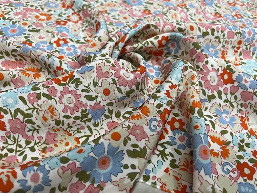 Designer Cloth 30 Momme Elastic Heavy Crepe Silk Clothing Fabric Sweet Small Floral Inkjet Silk Fabric Skirt DIY