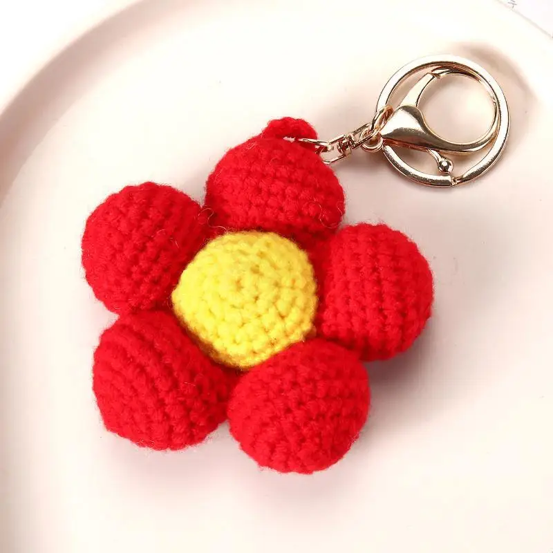 1 PCS Lovely Crochet Flower Keychain Handmade Woven Flower Pendant Creative Fake Plant Pendant Gift