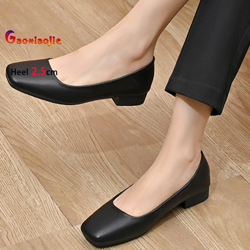 الموضة الكلاسيكية الأسود كعوب منخفضة 2.5 سنتيمتر أحذية نسائية كعب مربع رئيس مربع السيدات مضخات الأحذية الجلدية الناعمة أحذية عمل غير رسمية