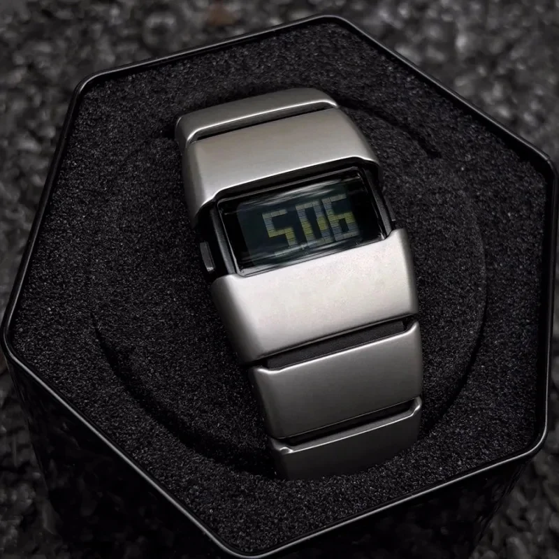 

2026 New Millennium Y2K retro square men's watch toy design waterproof retro style sports electronic watch