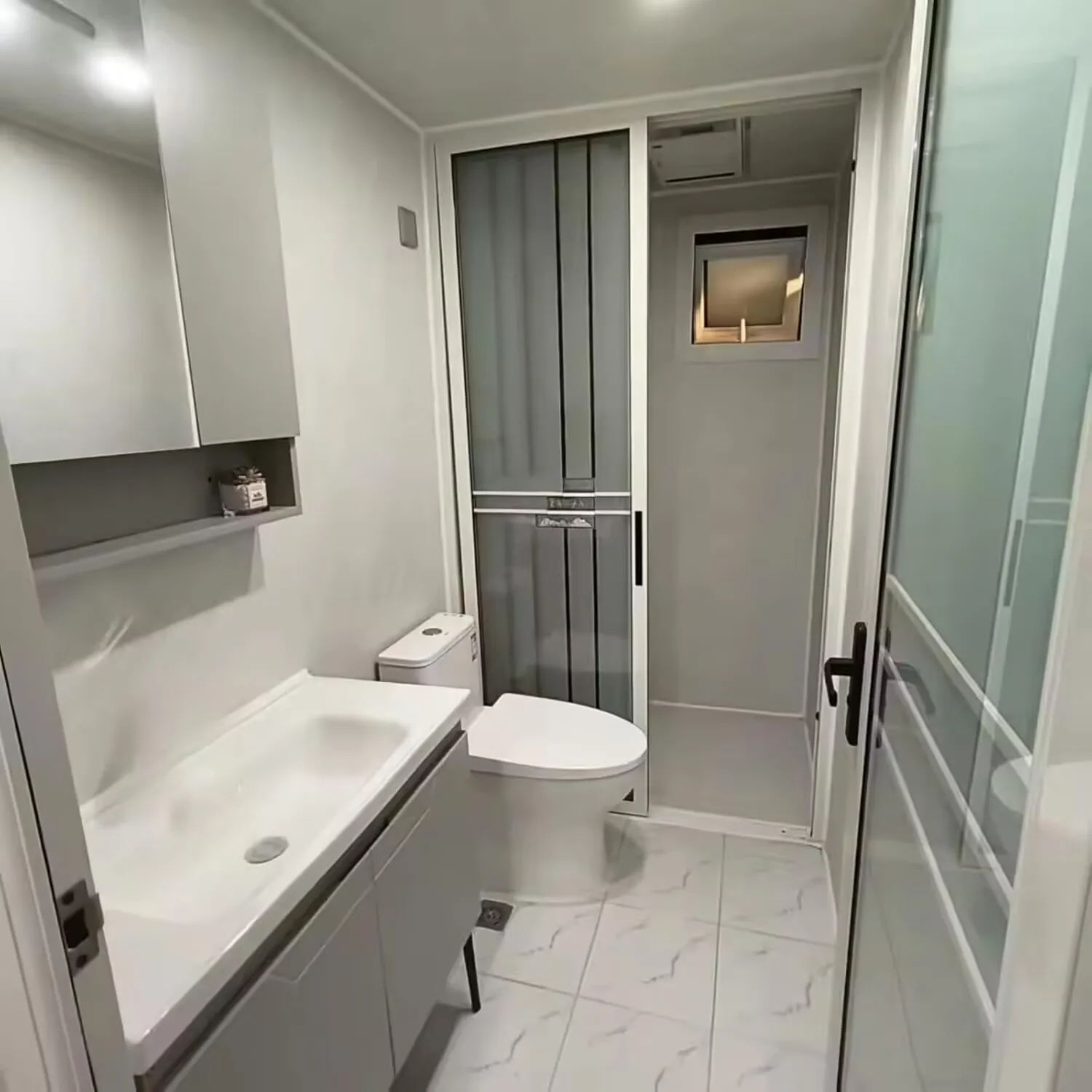 20ft 40ft Modular Prefab Container House with Living Room Kitchen Bathroom 1 2 3 Bedroom Fully Assembled