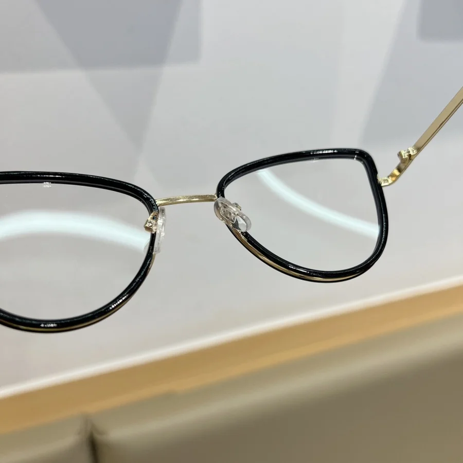 1Pc Women's Plain Glasses New Style High-Value Retro Cat-Eye Personality Versatile Metal Design Protective Vision Holiday Gift D view 5