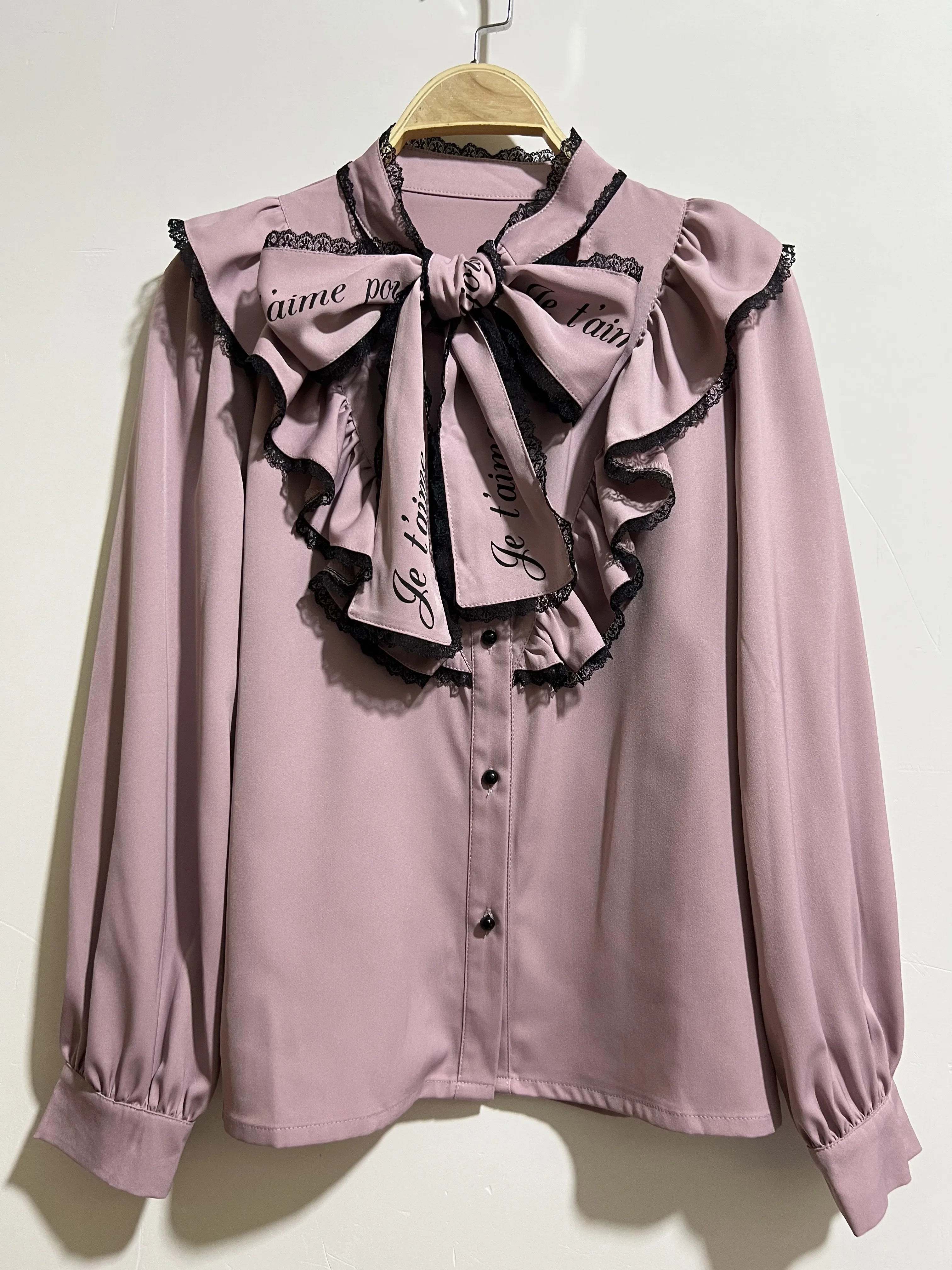 Imagem -03 - Blusa Rosa com Renda para Mulheres Camisa com Estampa com Gola Borboleta Produção em Massa Tops Doces Lolita Série Mina Primavera e Outono 2023