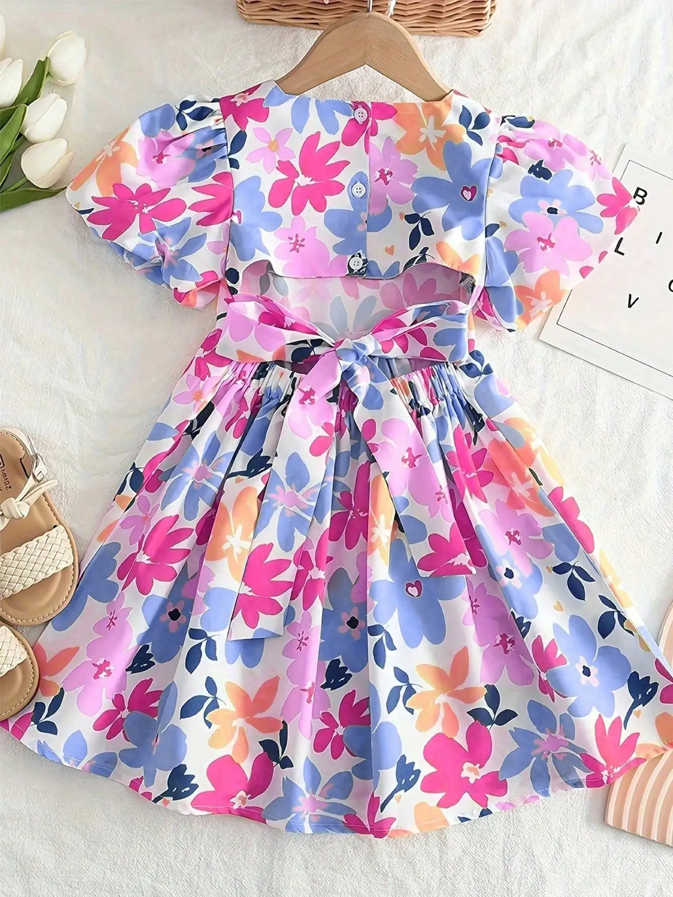 2026 Süßes Lässiges Sommer-Party-Geschenk für Mädchen Blumenmuster Schleife Quadratischer Kragen Dekoratives Kurzarm-Mädchenkleid – Detail 11