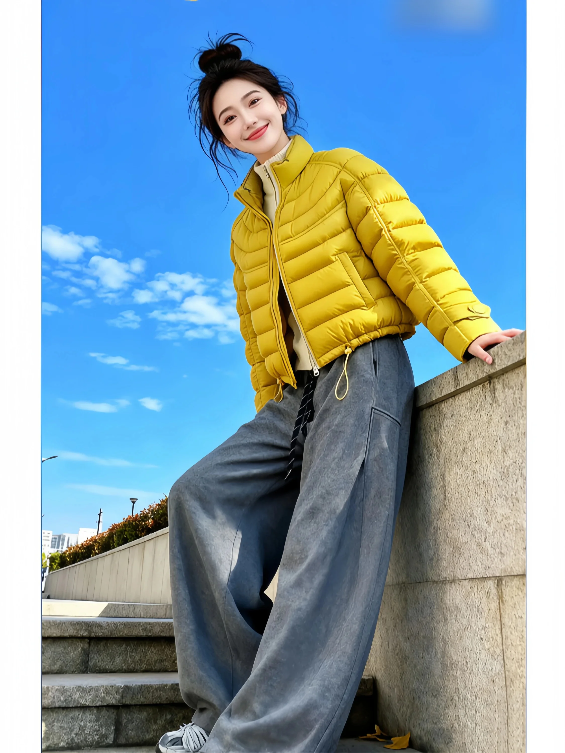 Warm Lightweight Short down Jacket Women's Winter Fashion Outerwear Cotton Coat Thickened Korean Style Loose Fit with Pockets