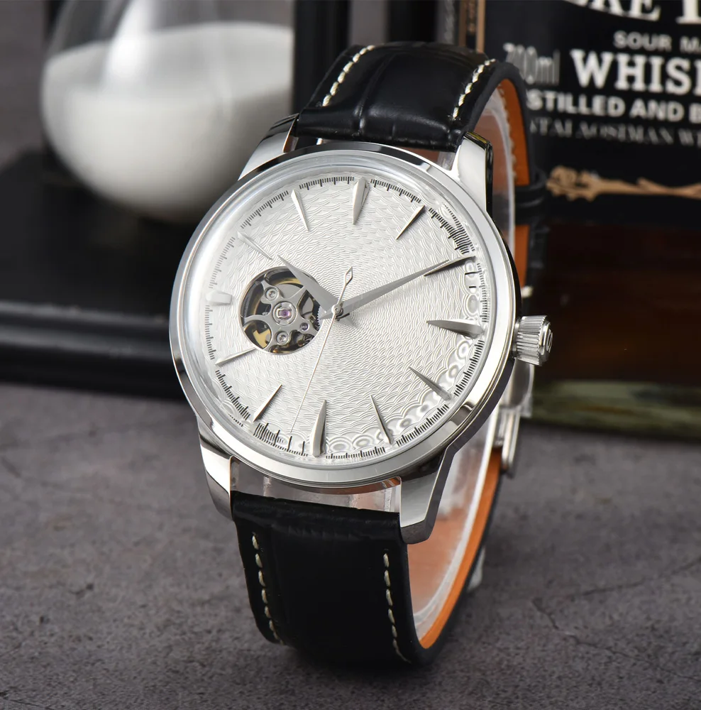 NH38 Cocktail Automatic Watch Men Waterproof Wristbatch Double Dome Sapphire Crystal Case Dive Clock Date Watch Customized Logo