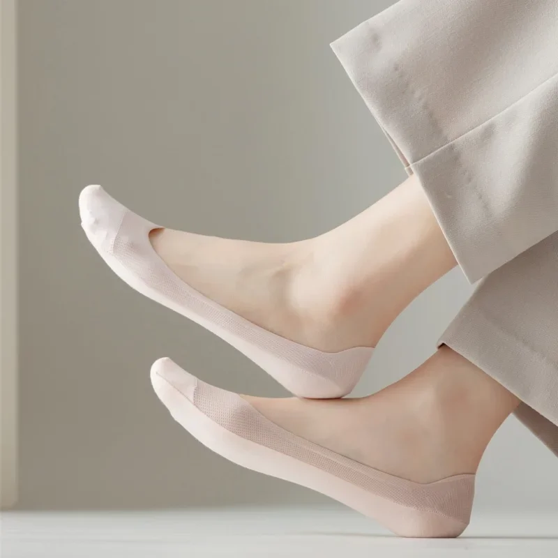 Chaussettes d'été pour femmes, maille fine, antidérapante, chaussures à talons hauts, semelle invisible en coton, chaussettes courtes, Tube bas