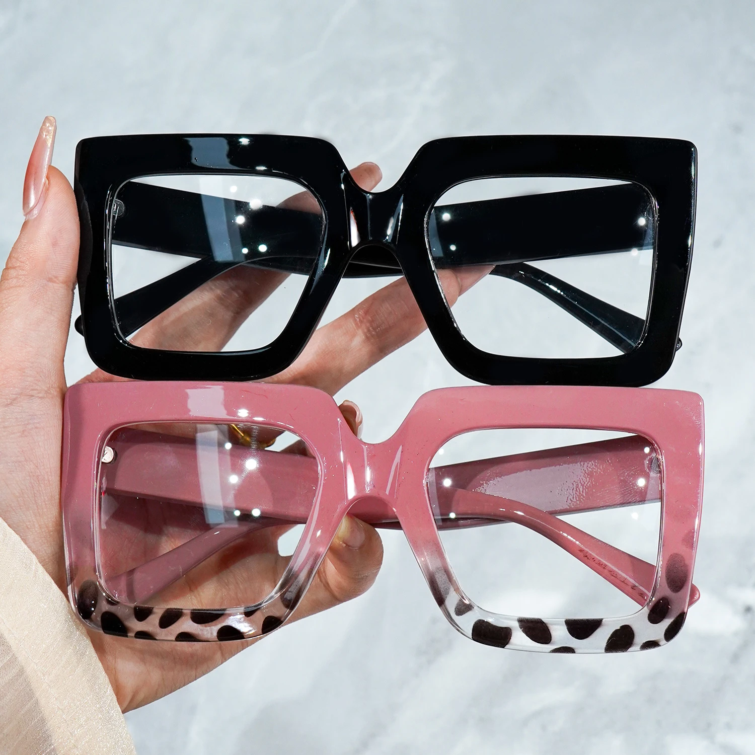 2 Stück schicke Lesebrillen für Damen und Herren +1,0 bis +4,0 Stärke – Retro-Design mit dickem Rahmen – elegante Presbyopie-Brille – Detail 11