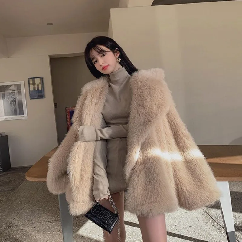 

White Short Faux Fox Fur Jacket Notched Collar Loose Plush Coat Solid Stylish Women's Furry Jackets Winter Warm Fluffy Cardigans