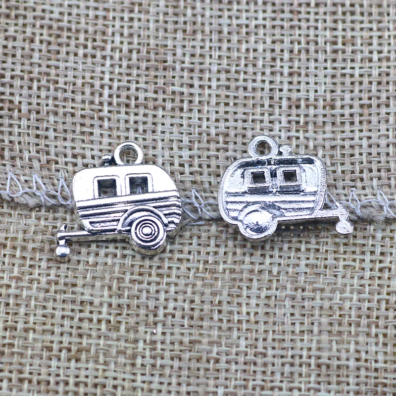 20 Pieces/Lot 17*20mm Antique Silver Plated Alloy Bus Car Train Charms Pendant For Diy Jewelry Making