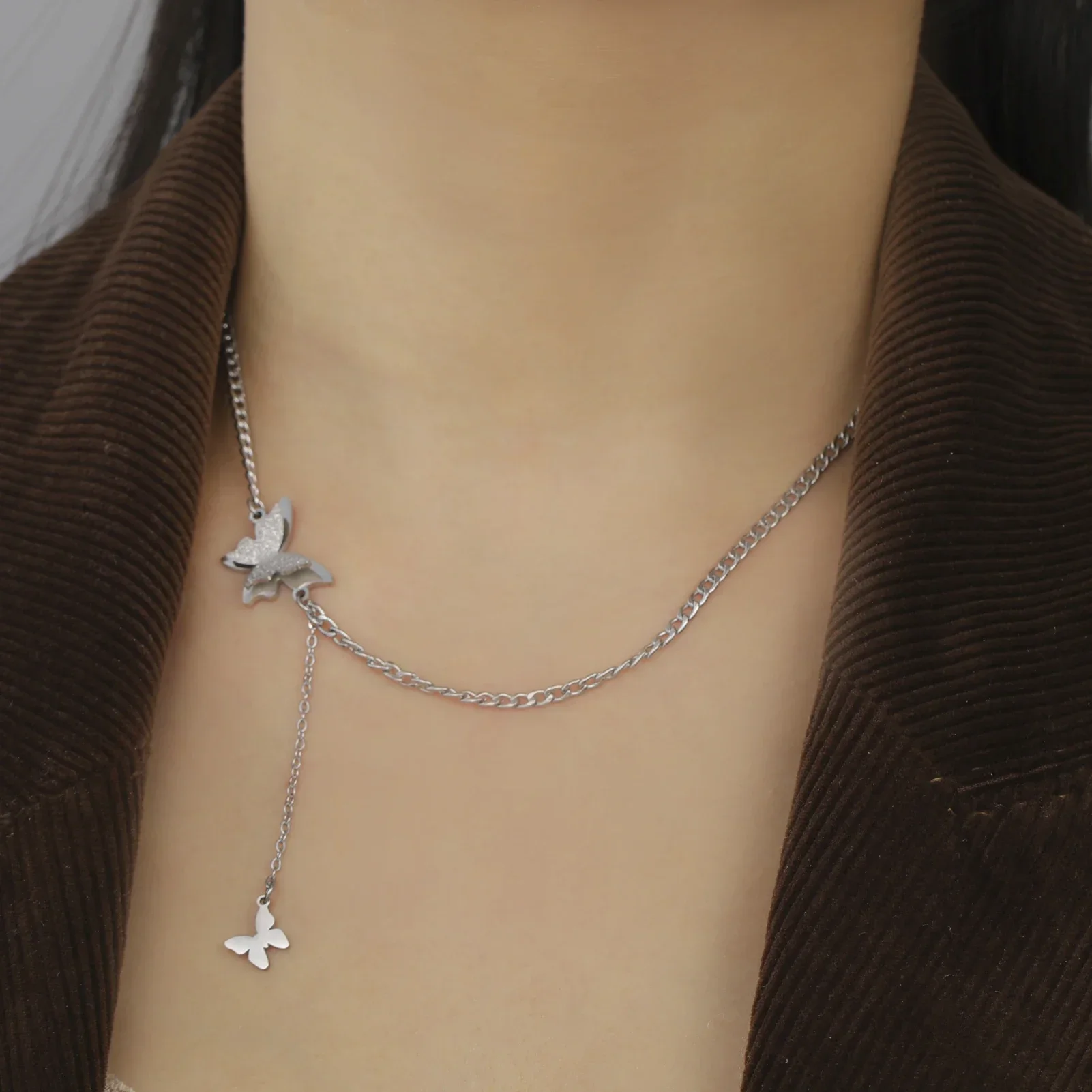 Skyrim Sideways Butterfly Pendant Cuban Chain Necklace Women Stainless Steel Choker Neck Chain Fashion Jewelry Birthday Gift