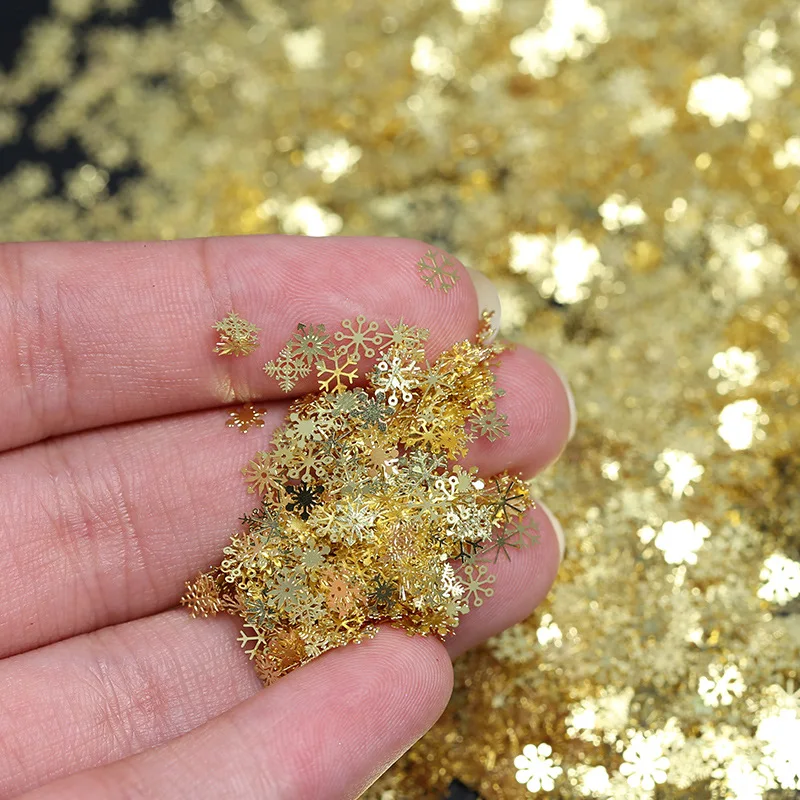 PrettyG Wholesale Christmas White Gold Mixes Snowflakes Sequin Decoration for Resin DIY Art Craft Nail Arts Makeup Decoration