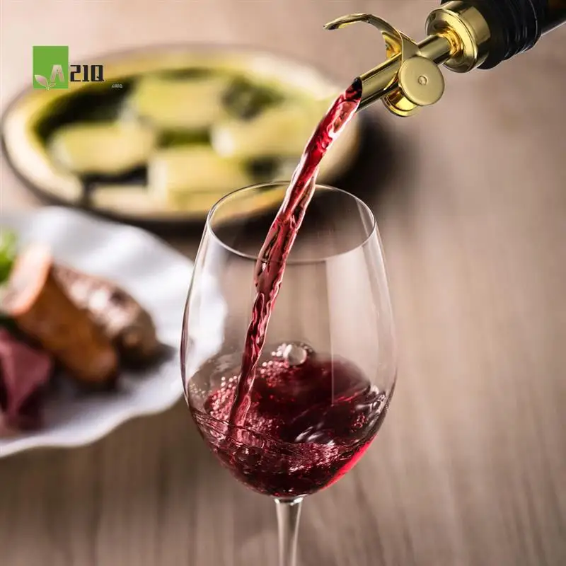 A21Q -6 uds., vertedores de botellas de licor ponderados de acero inoxidable, dispensador de aceite de oliva con tapa automática, vertedor de Alcohol balsámico (dorado)