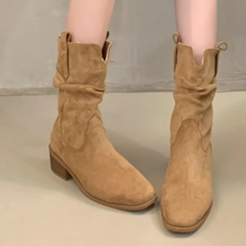 2025 جديد مثير أشار تو المرأة أحذية عالية مريحة الانزلاق على المألوف الجلد المدبوغ مصمم بلون مقاوم للماء تشيلسي الأحذية