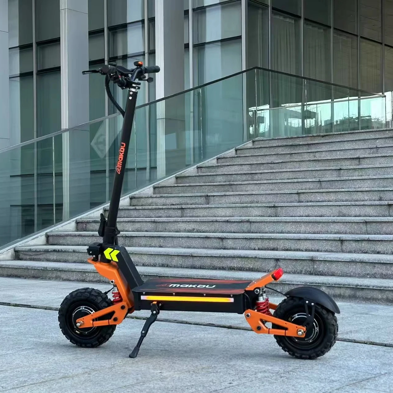 โรงงาน STLF ประเทศจีน ขายส่งสกู๊ตเตอร์ไฟฟ้ามอเตอร์คู่ 6000w ความเร็วสูง ระยะไกล สำหรับขับขี่ออฟโรด