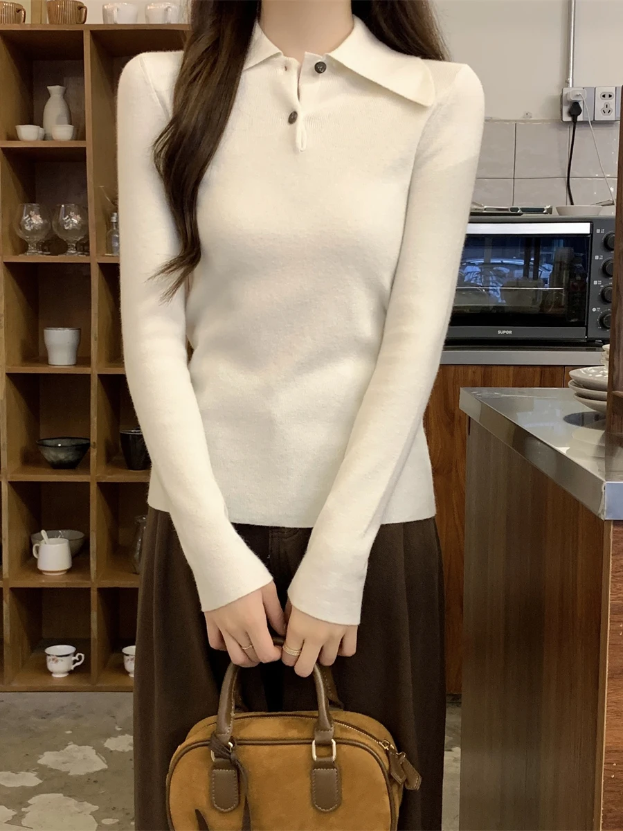 

Faionable Button Design Knitted Sweater Women's Versatile Base Layer irt French Sle Long Sve Regular Fit Knitwear