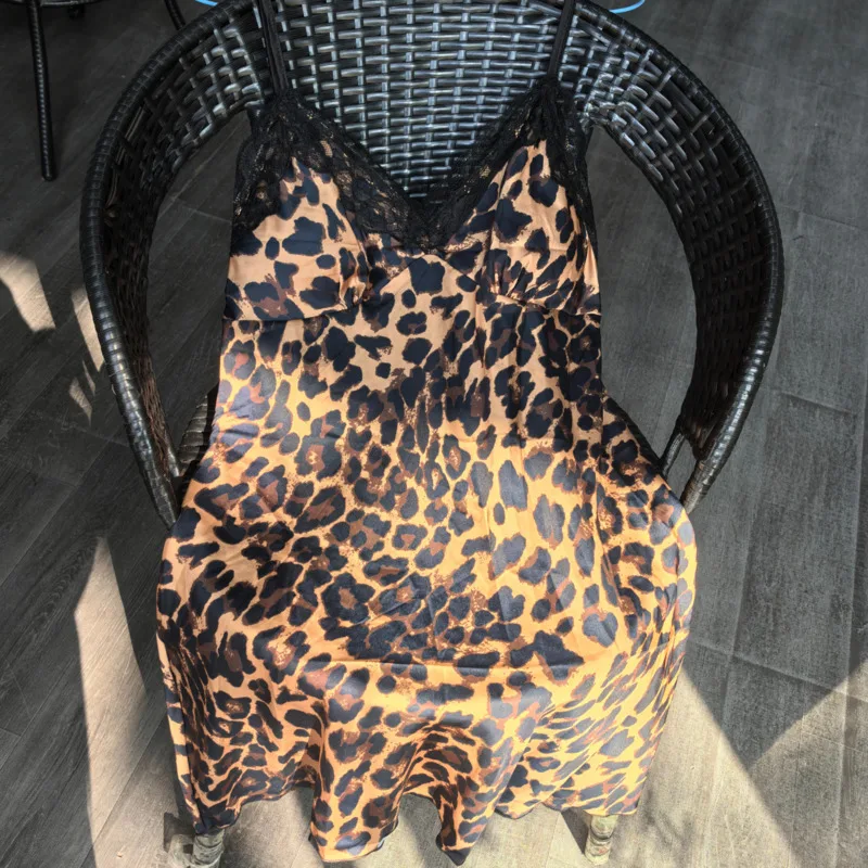 Nachtwäsche Leopard Print Mit Brust Kissen Koreanische Mode Ästhetischen Pyjamas Sommer Frauen Hosenträger Nachthemd Hause Kleidung Y2k