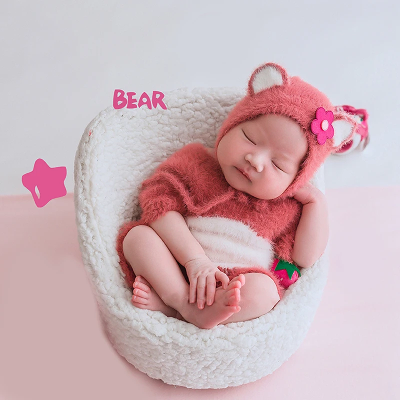 Newborn Photography Clothing Cute Strawberry Bear Outfit For Baby Girl Plush Knitted Hat Romper Set Infant Photo Accessories