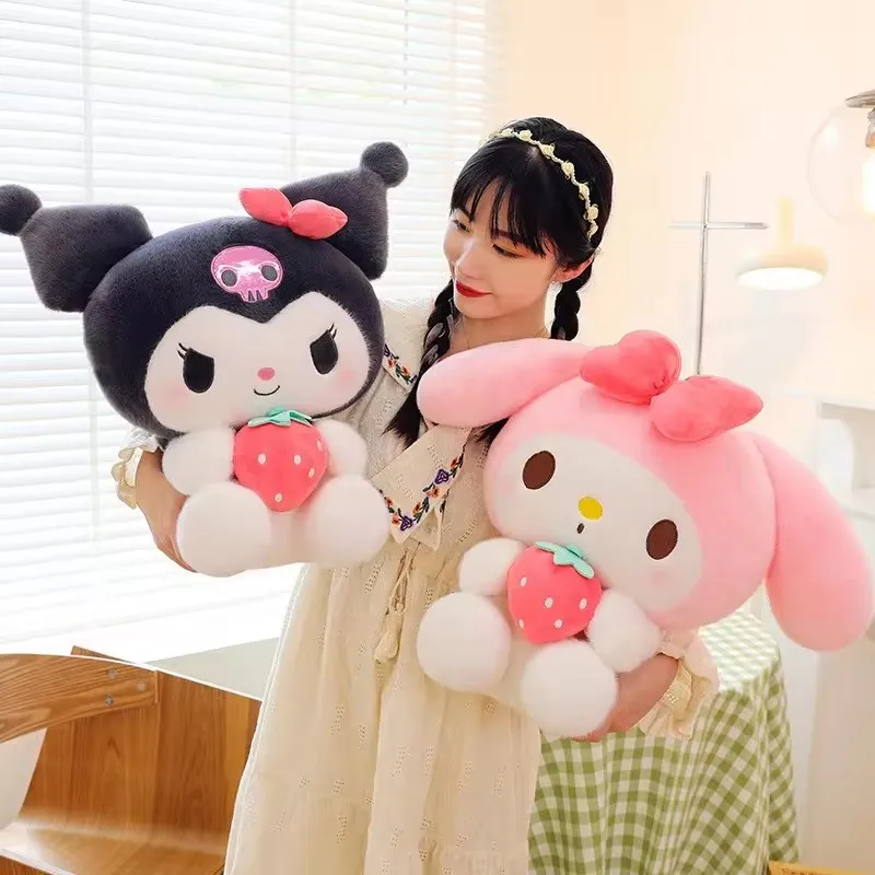 Image of 25cm Sanrio Erdbeer-Kuromi Kissen Plüschtier Weiches Stofftier Erdbeer-Melody Figur Puppe Geschenk für Mädchen Geburtstagsgeschenke