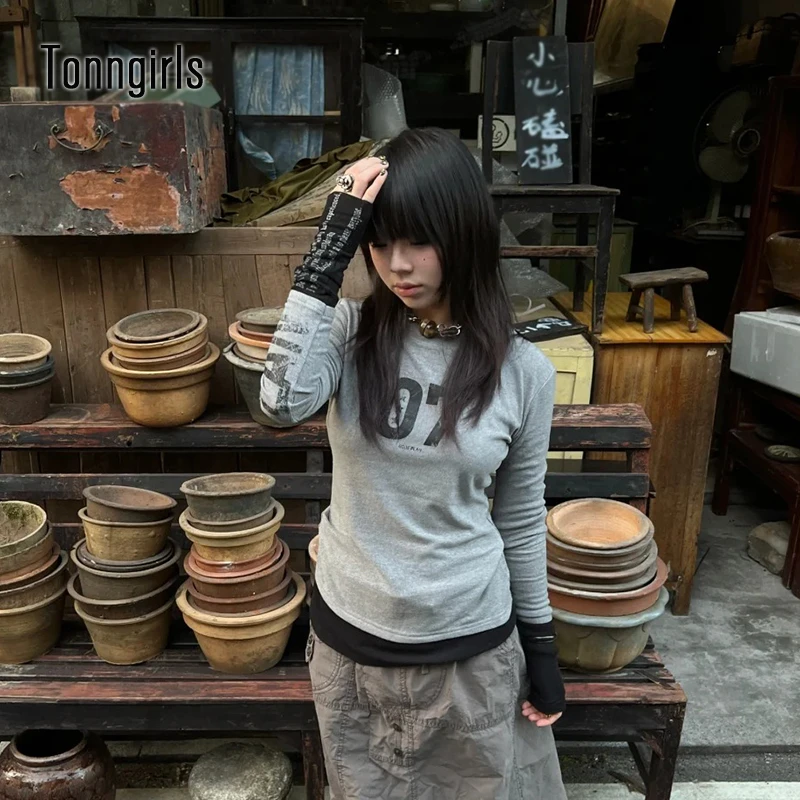 

Tonngirls Y2k Vintage T-shirt Women Long Sleeve Patchwork Print Letter Graphic Tops Aesthetic 2000s Grunge Tops E-girls Tshirts