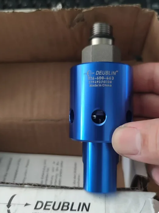 

Новое поворотное соединение DEUBLIN, модель 1116-600-463, интерфейс с резьбой M16x1,5LH