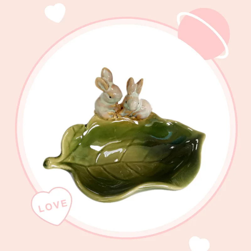 

New Pastoral Creative Ceramic Soap Box Drain Bathroom Hotel Entrance Key Storage Ornament Couple Rabbit Bathroom Products