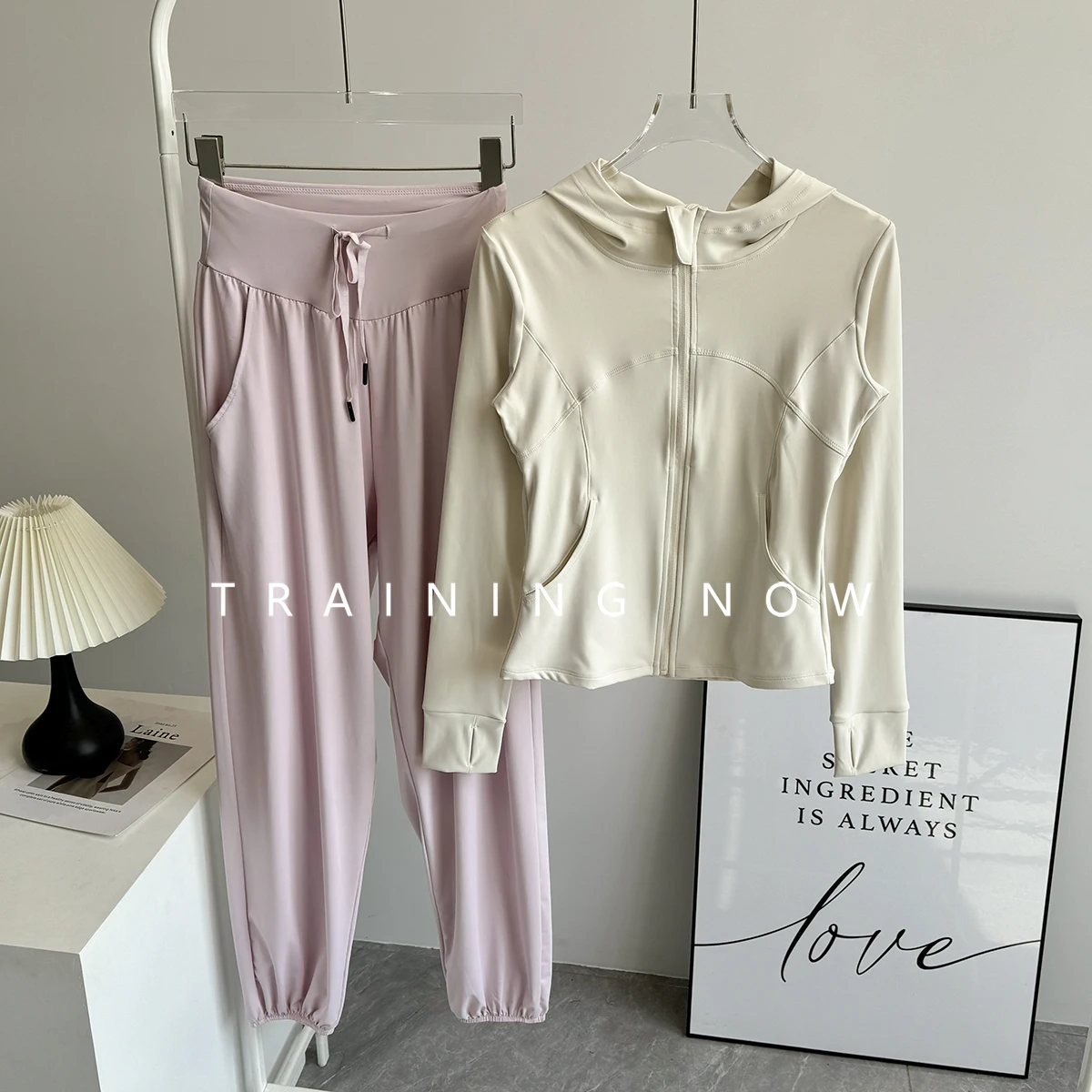 

Костюм для йоги, женская осенне-зимняя модная спортивная куртка для тренировок в тренажерном зале, высококачественная профессиональная скоростная сушка для утреннего бега