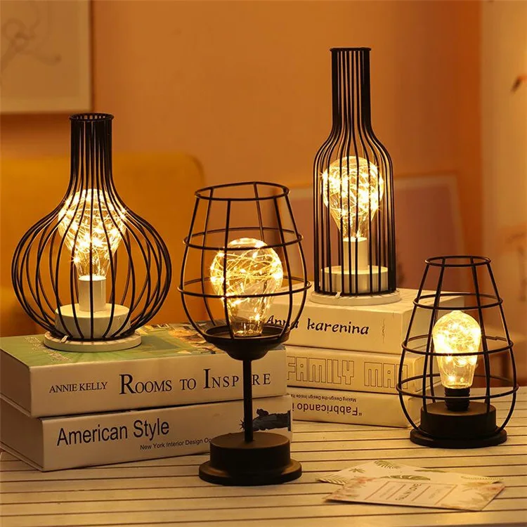 

Battery Powered LED Table Lamp Iron Wire Cage Design Vintage Rustic Decorative Night Light for Bedroom Living Room Home Decor
