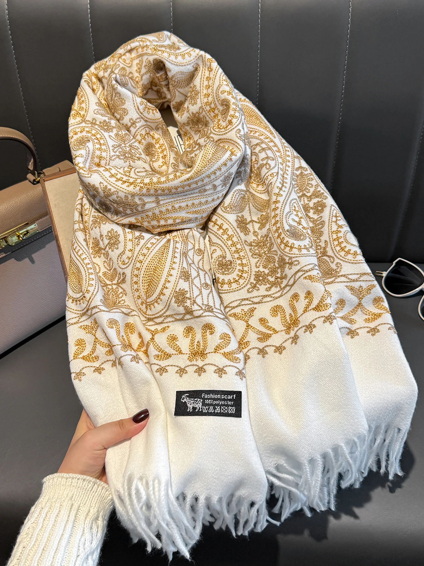 Luxury Thick Warm Paisley Pashmina Shawl for Women Cashmere Print Blanket Poncho Travel Wrap Female Winter Scarf