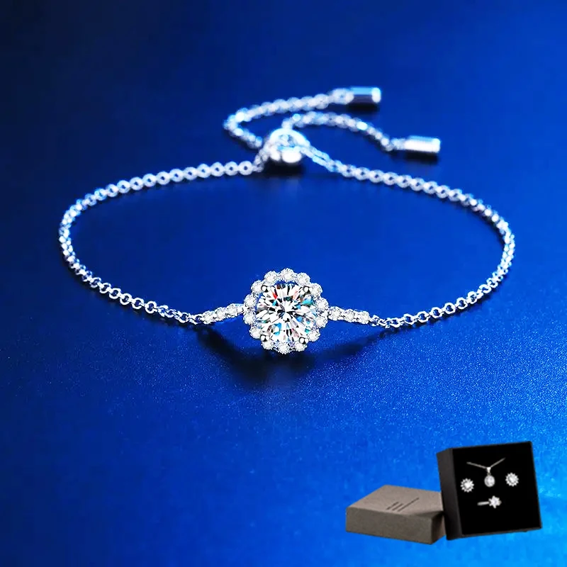 

Trendy Fashion Round Bracelet Simple S925 Silver Moissanite Wedding Banquet Party Holiday