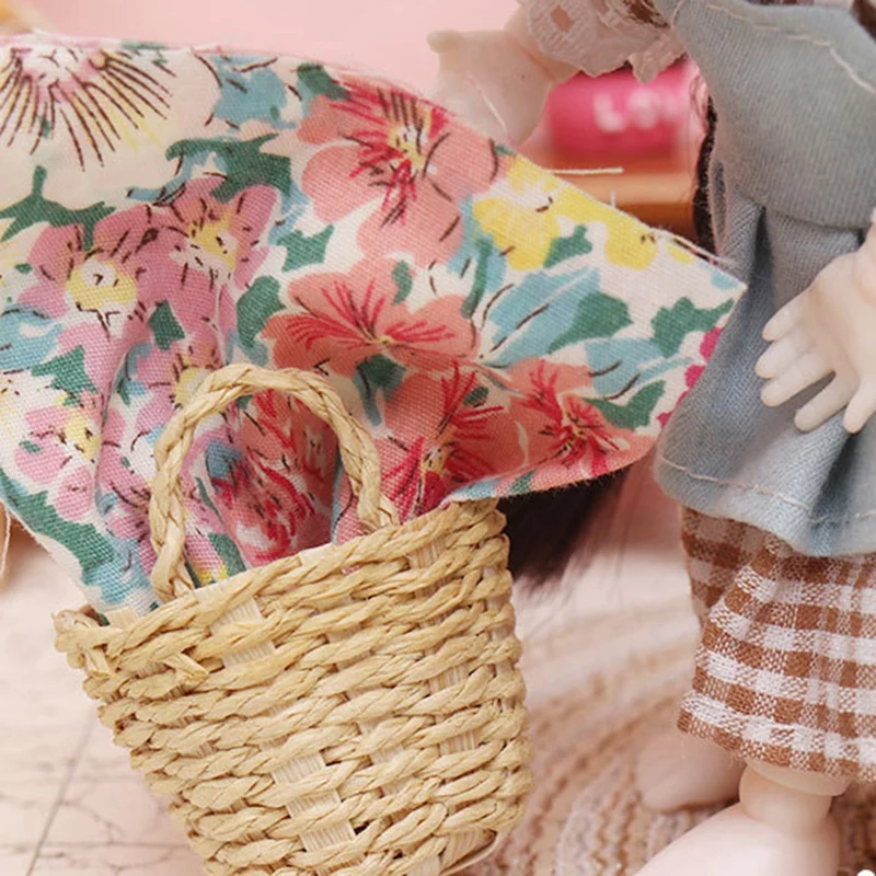 1:12 Mini Cute Dollhouse Rattan Frame Hand-Woven Vegetable Basket For Dolls House Miniature Decoration Round