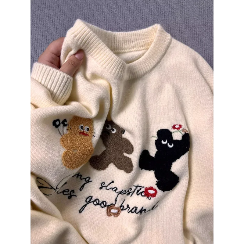 

Bear Embroidered Loose Round Neck Sweater Women's Autumn Winter Gentle Style Versatile Bottoming Top