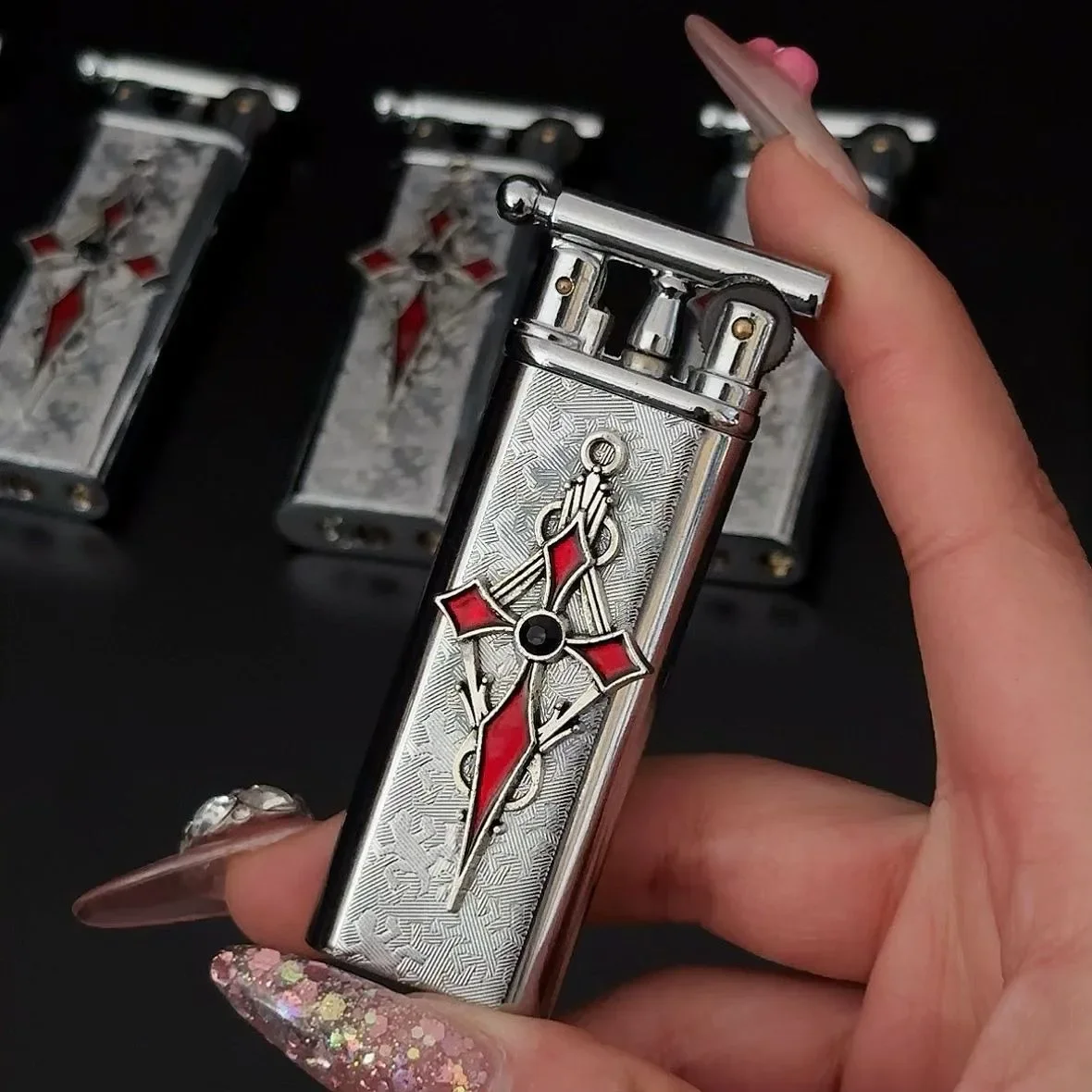 Nuovo accendino a cherosene incrociato retrò fatto a mano di fascia alta con mola in metallo e accendino portatile a fiamma aperta, regalo per fumatori