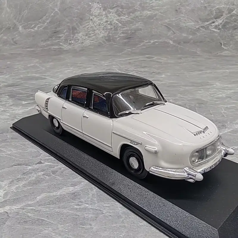 1/43 Tatra 603 Alloy Luxy Vintage Sedan Model Simulation Diecast Metal Classic Retro President Vehicle Car Model Collection Gift