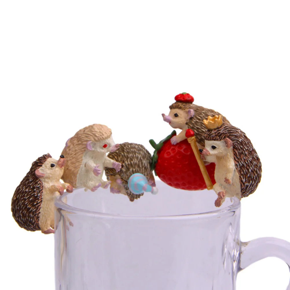 

Hedgehog Resin Ornament Attractive Hedgehog Family Adornment for Home Office Cake Baking Gardening Decor Cake Decor