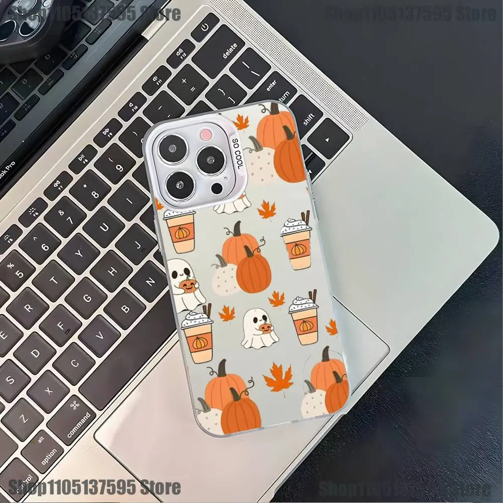 حافظة هاتف على شكل جمجمة اليقطين اللطيفة للهالوين لهواتف iPhone 17,16,15,14,13,12,11,Pro,XS,Max,Plus,Mini,SE4,E غطاء أبيض غير لامع مقاوم للصدمات