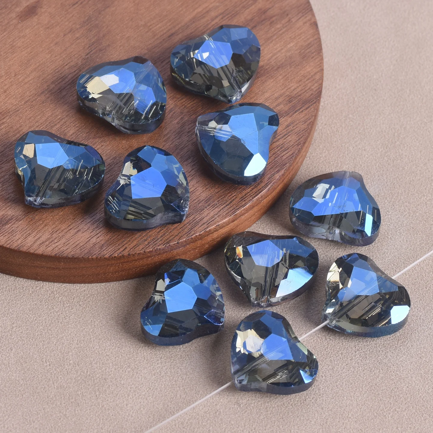 10pcs 19x16mm Heart Shape Faceted Crystal Glass Prism Loose Beads for Jewelry Making DIY Crafts