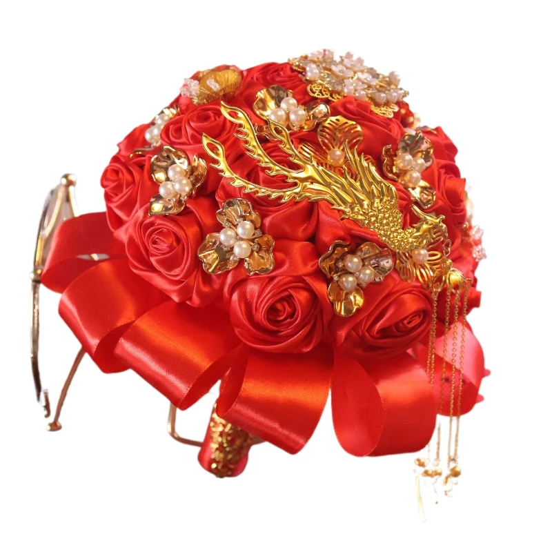 the-new-bride-holds-flowers-for-wedding-handmade-gifts-for-her-girlfriends