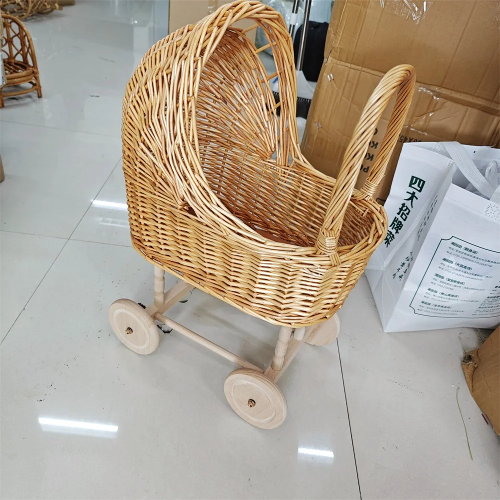 Cochecito con ruedas para niño y niña, carrito de juguete, accesorios de fotografía para bebé, tejido de sauce hecho a mano