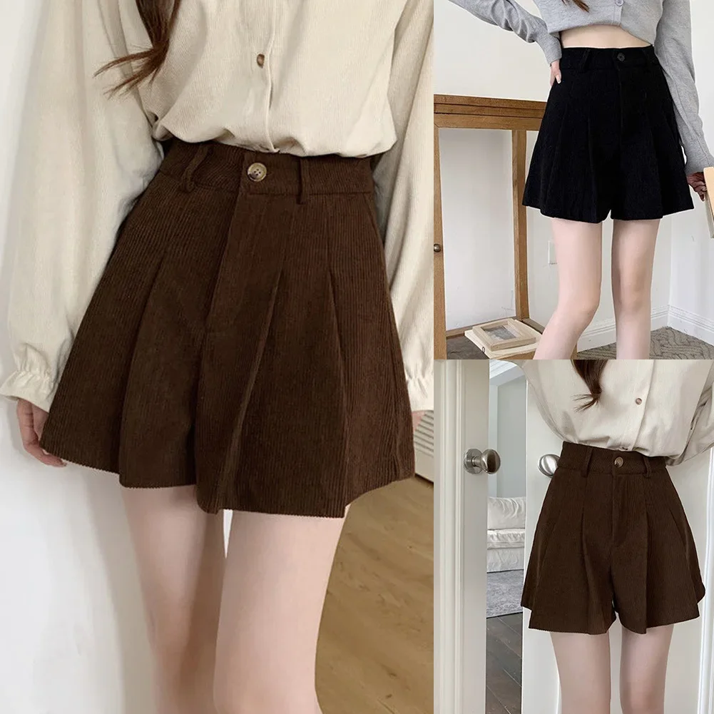 شورت نسائي مطوي ملابس سروال قصير غير رسمية نمط بلون مناسب للربيع والخريف حالة جديدة تمامًا