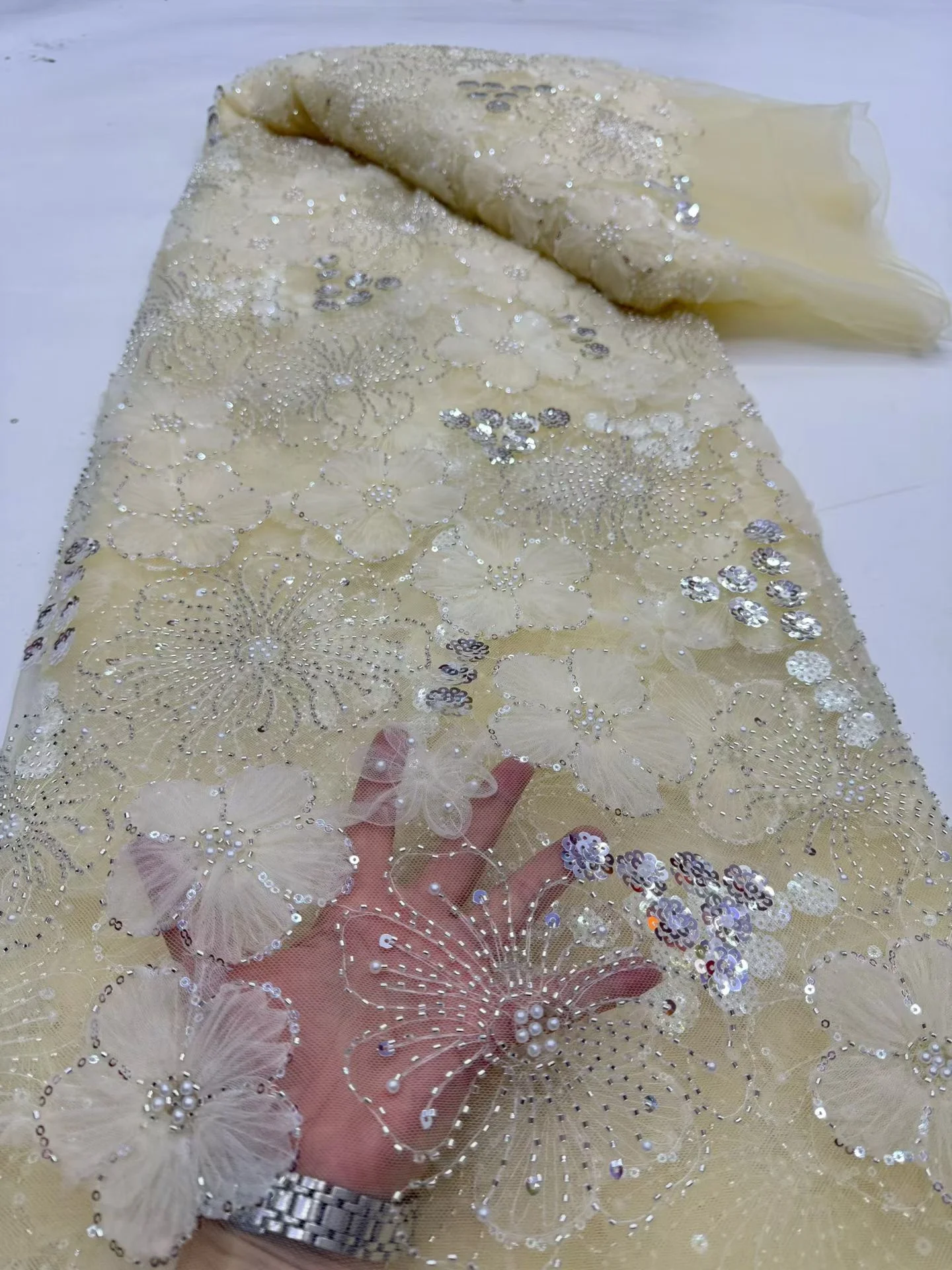 

2026 African Nigerian High-Quality Sequins Tulle Lace Fabric for Prom Dresses Beads Embroidery Sewing Net Cloth 5Yard DP0513